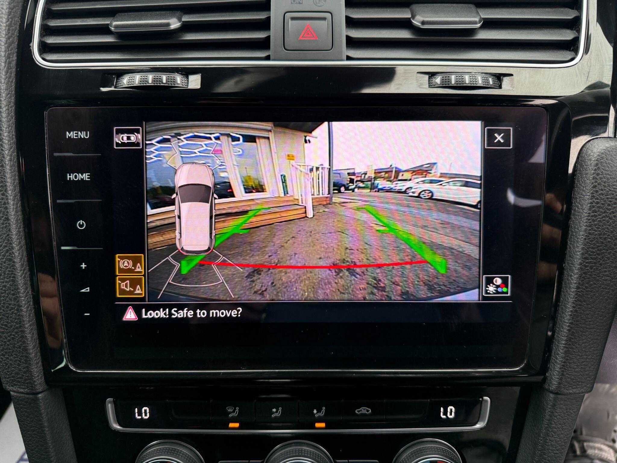 Volkswagen Golf - Image 47