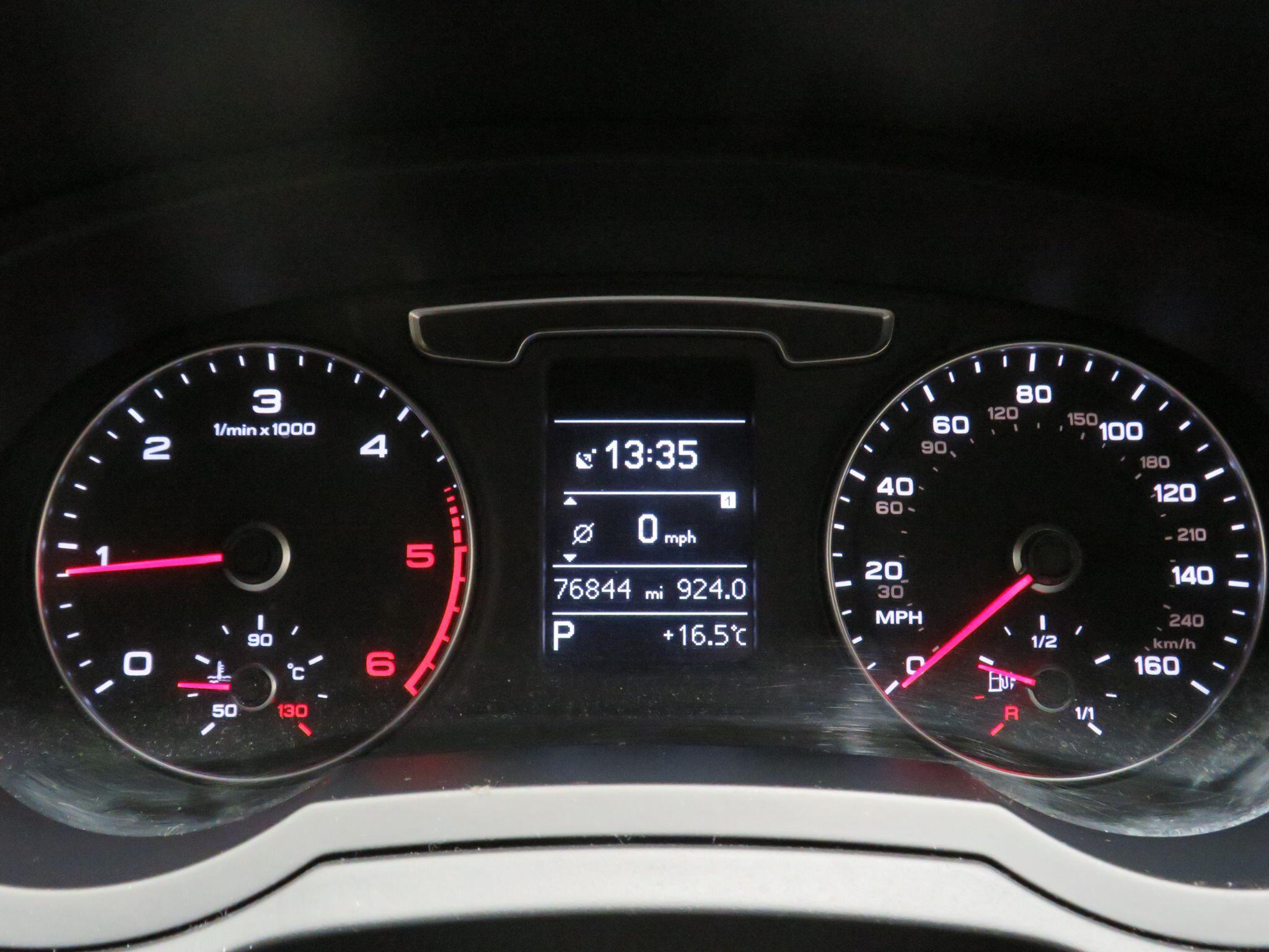 Audi Q3 - Image 15