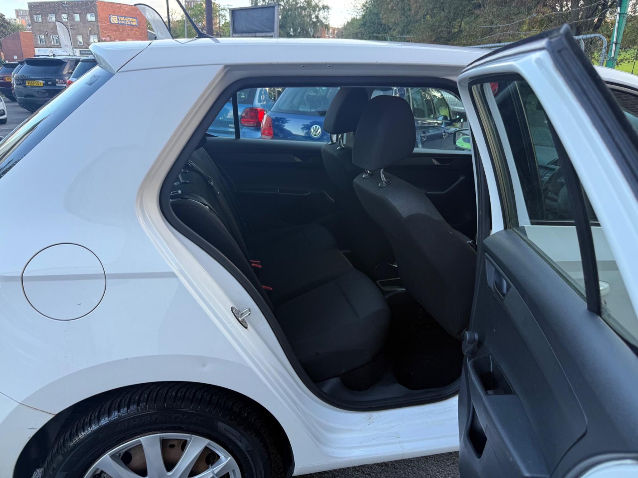 Skoda Fabia - Image 18