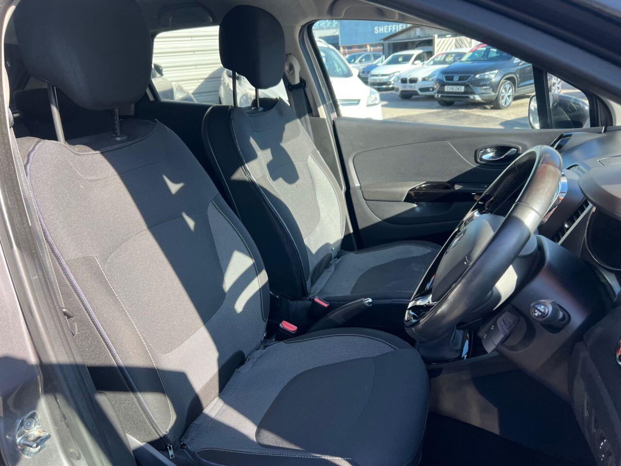 Renault Captur - Image 23