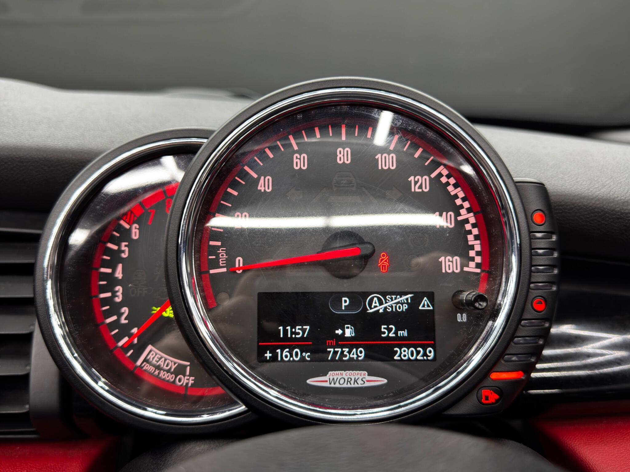 MINI Convertible - Image 20