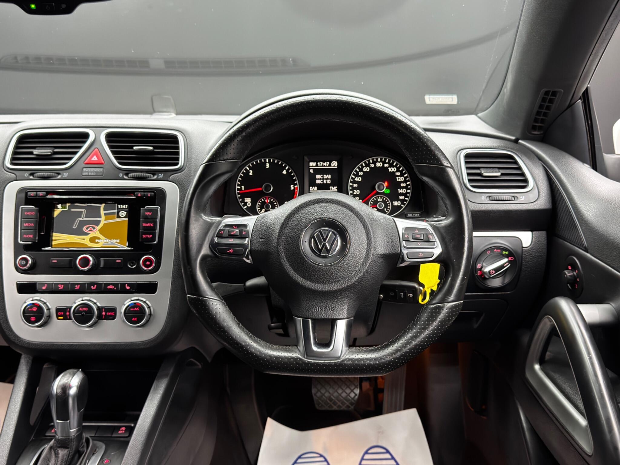 Volkswagen Scirocco - Image 17