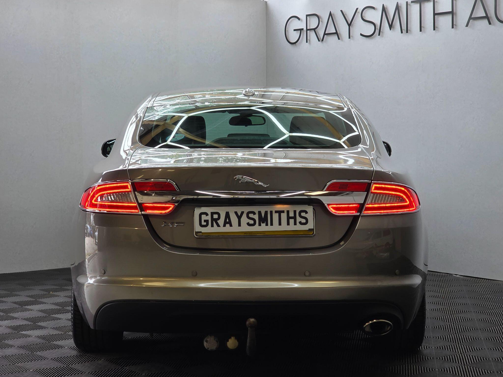 Jaguar XF - Image 7