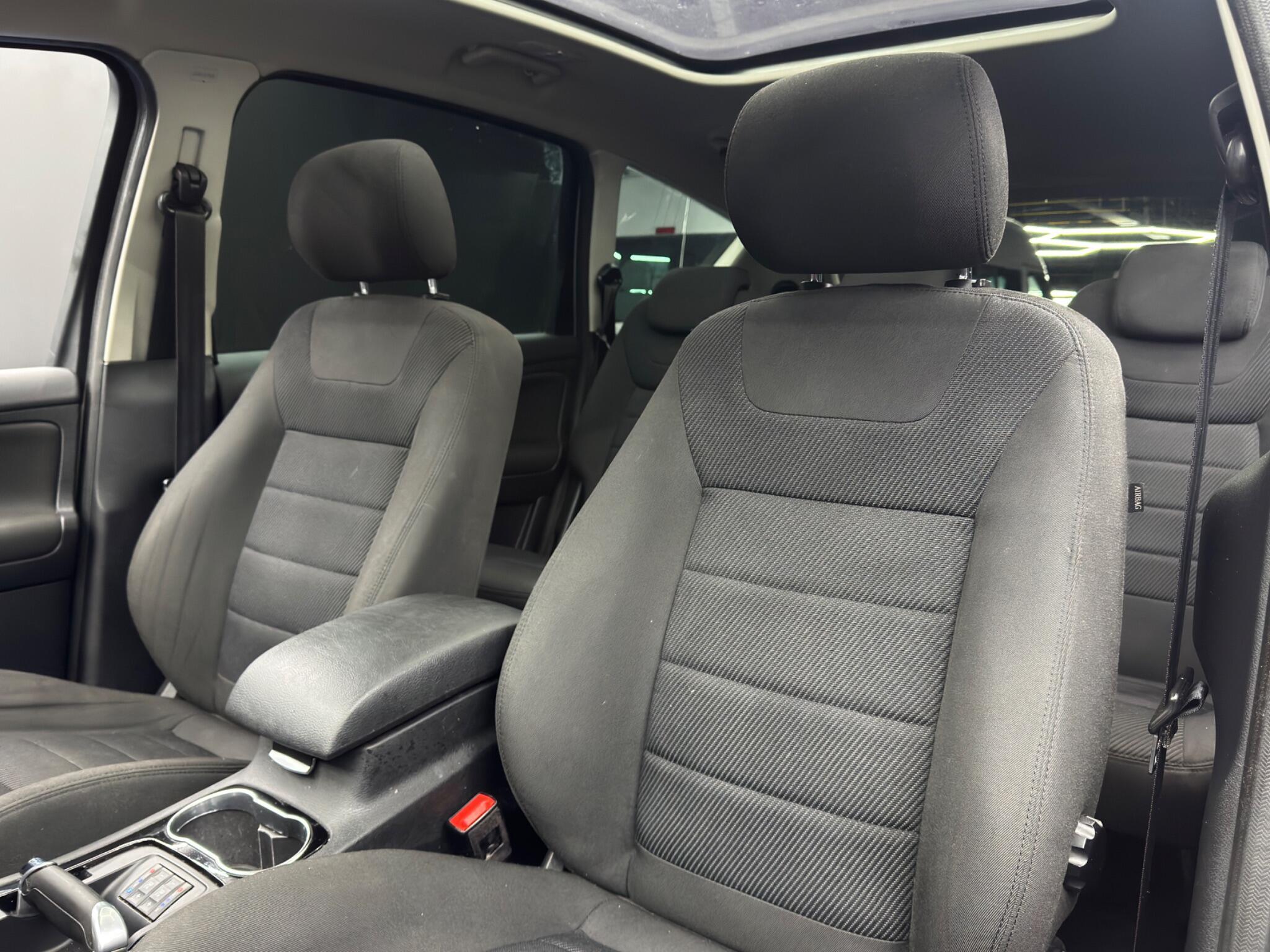 Ford S-MAX - Image 14