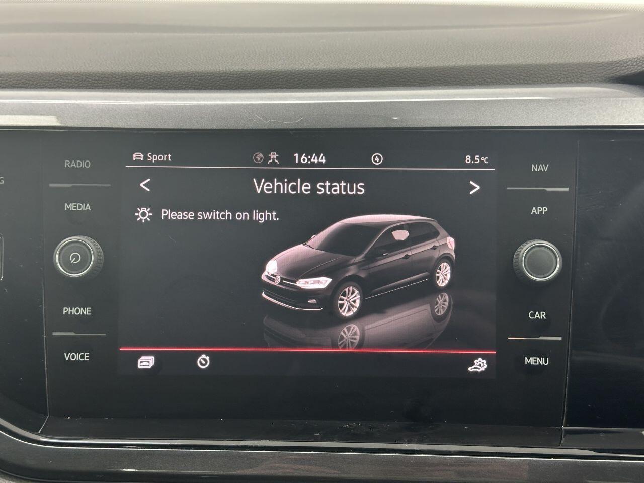 Volkswagen Polo - Image 22