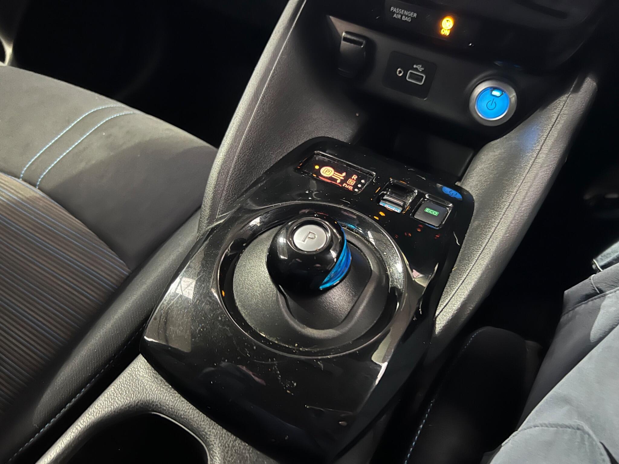 Nissan Leaf - Image 38