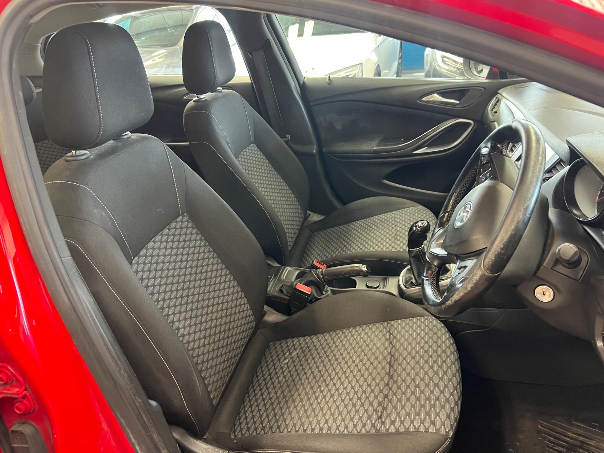 Vauxhall Astra - Image 16