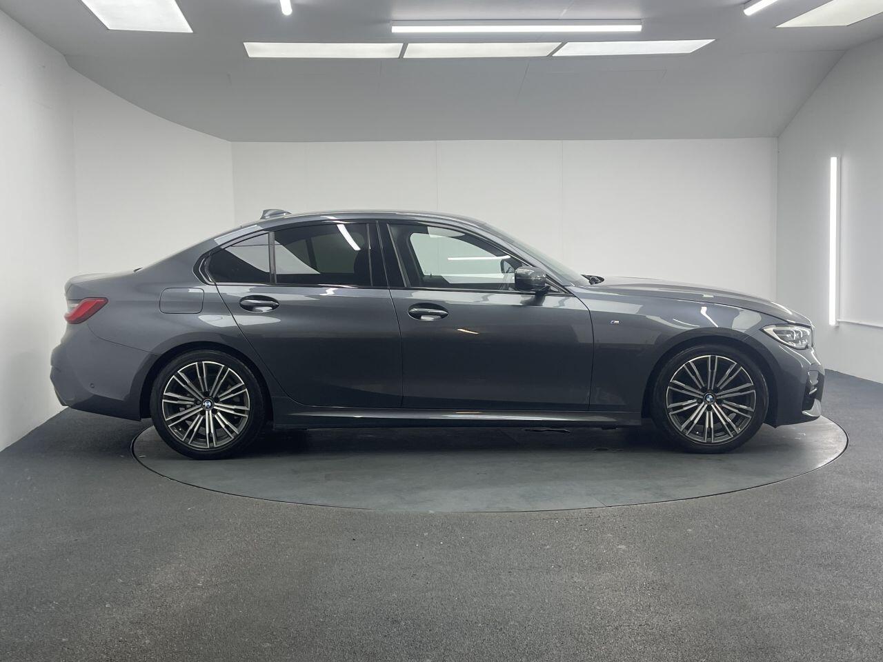 BMW 3 Series - Image 13