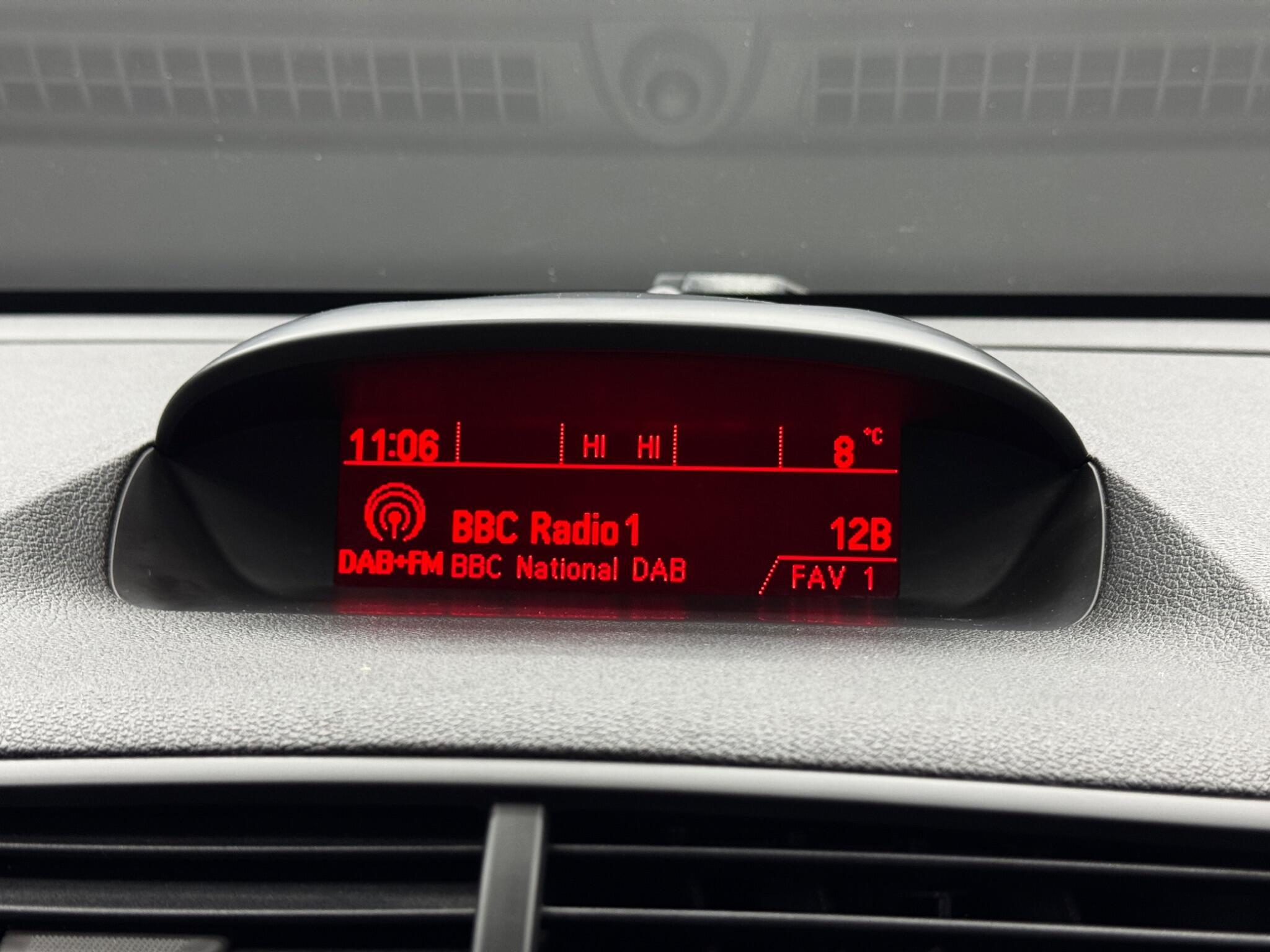 Vauxhall Mokka - Image 28