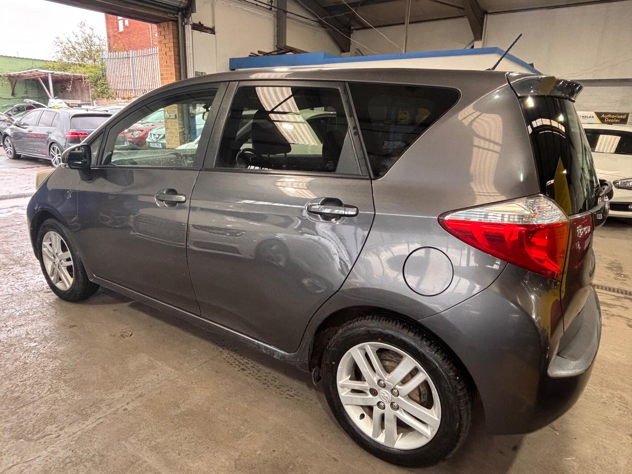 Toyota Verso S - Image 9