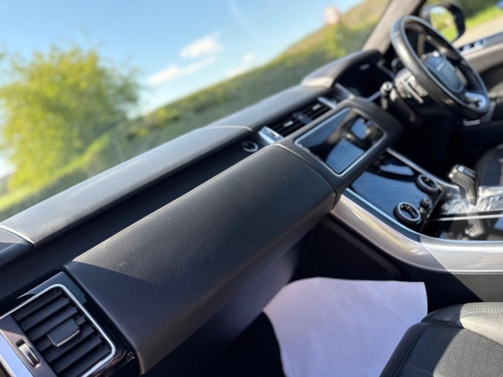 Land Rover RANGE ROVER SPORT - Image 19