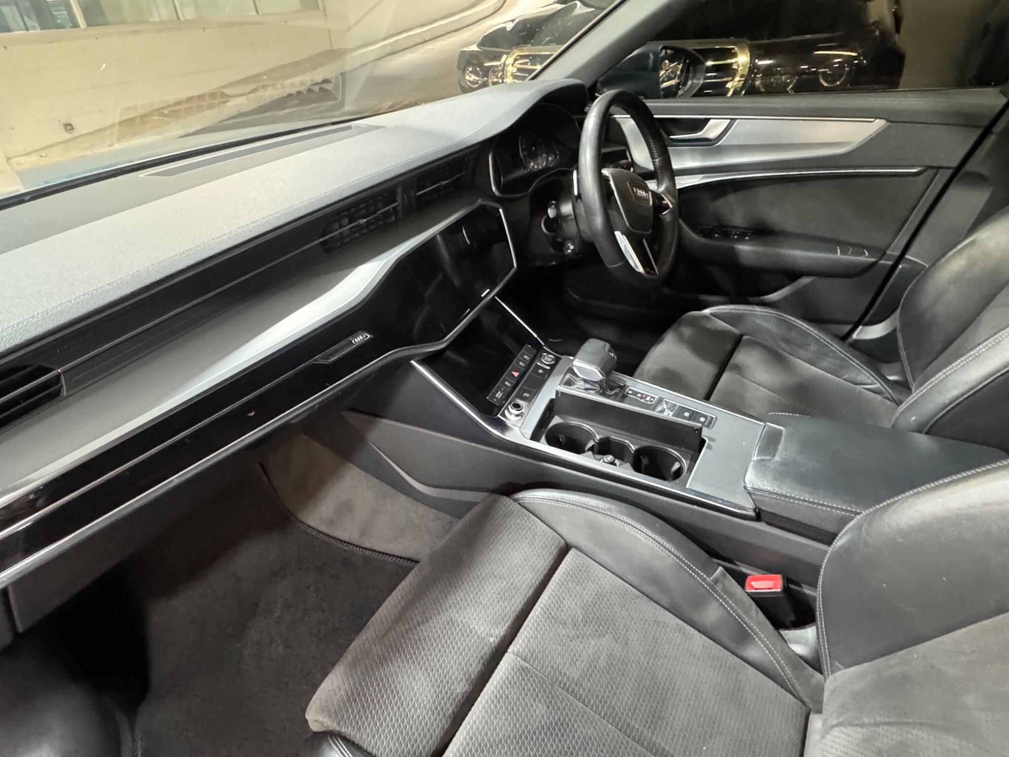 Audi A6 Saloon - Image 10