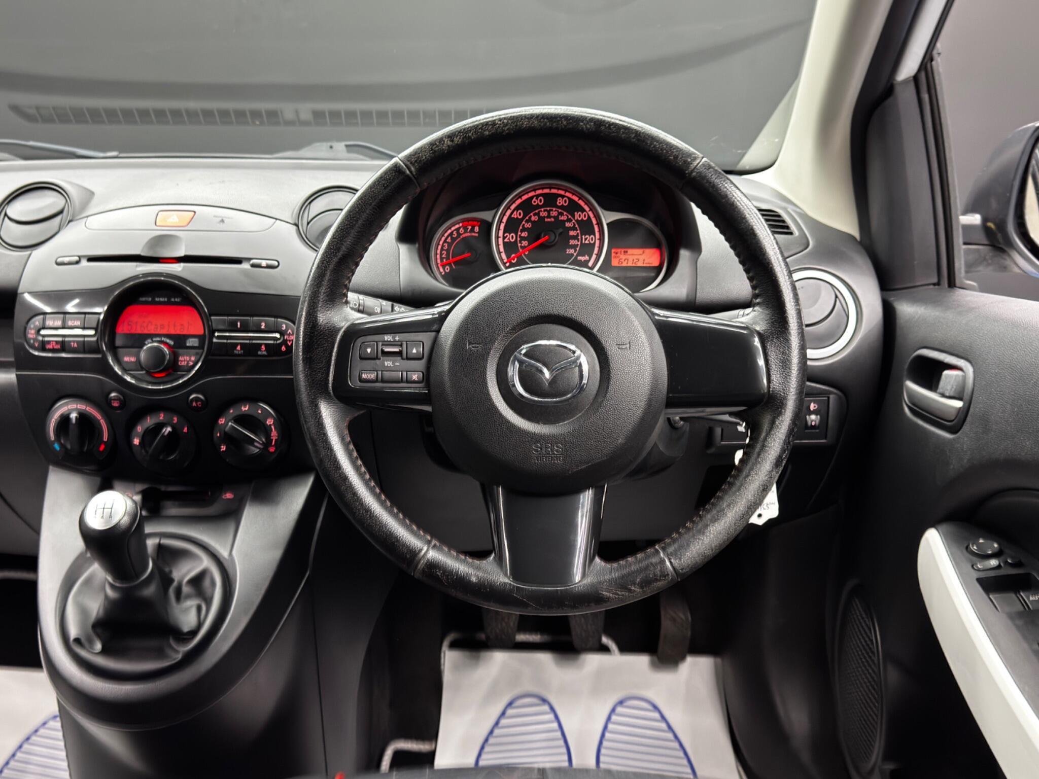 Mazda MAZDA2 - Image 16