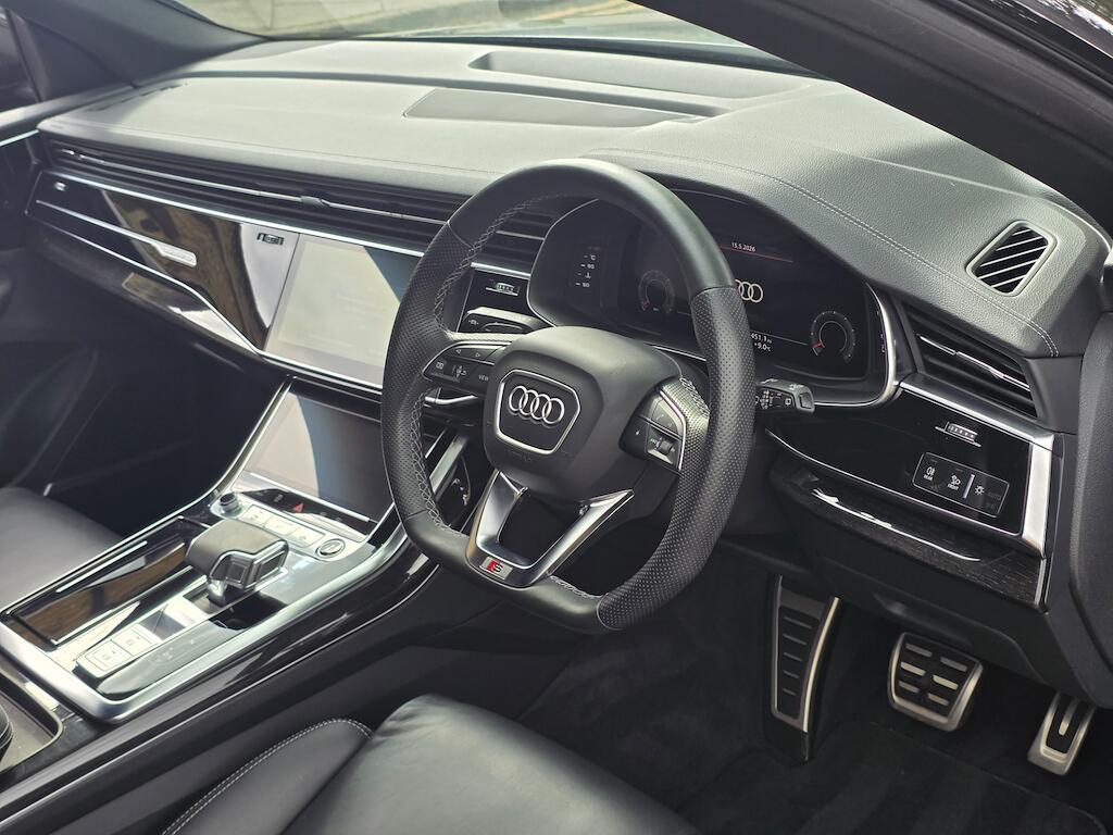 Audi Q8 - Image 36