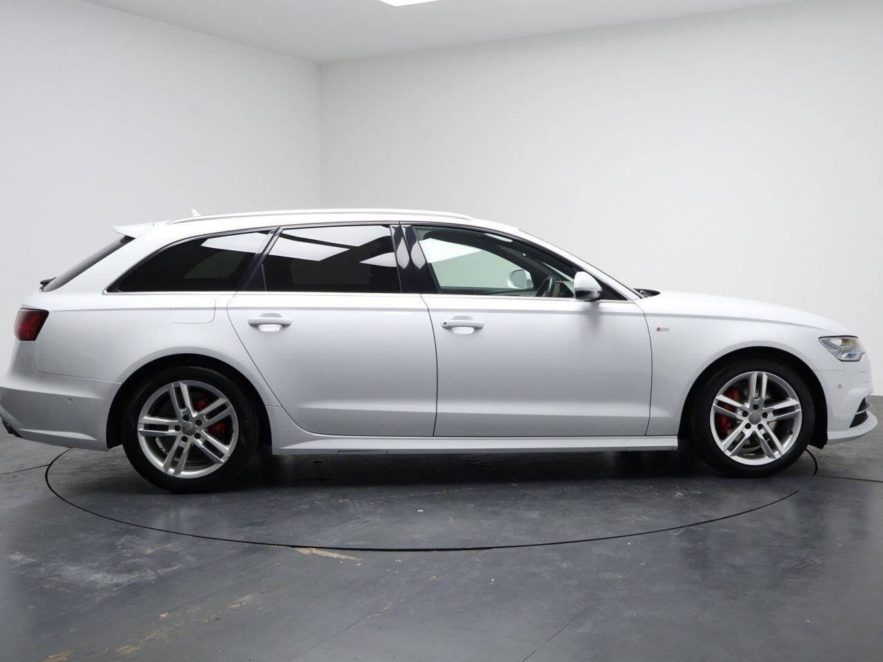 Audi A6 Avant - Image 11