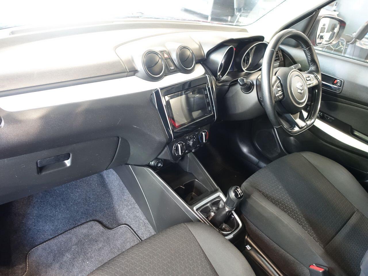 Suzuki Swift - Image 11