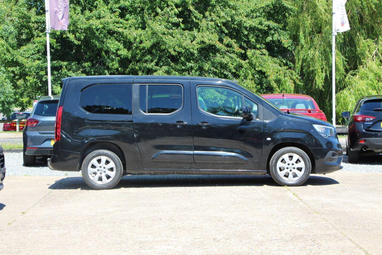 Vauxhall Combo Life - Image 2
