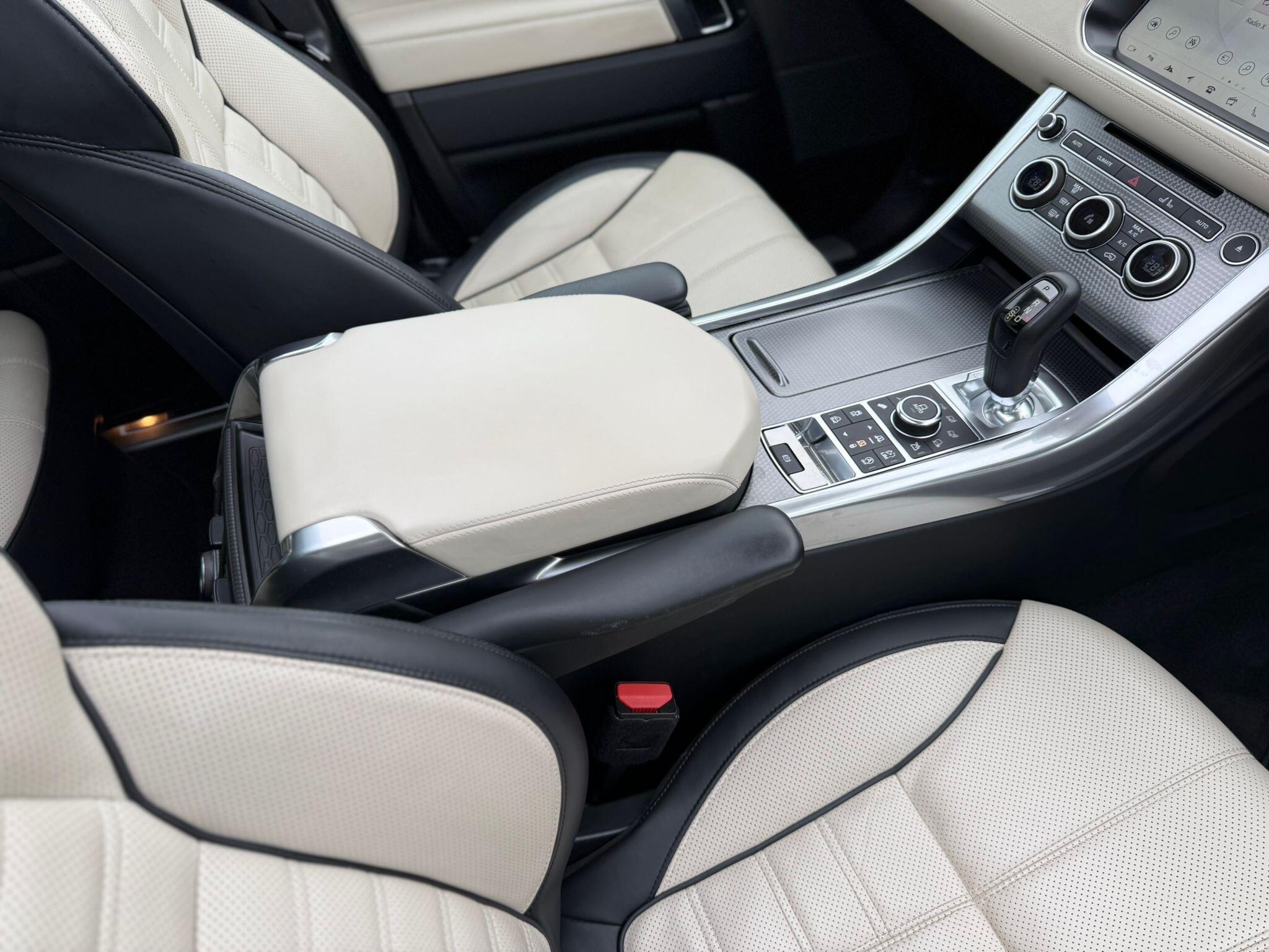 Land Rover RANGE ROVER SPORT - Image 44