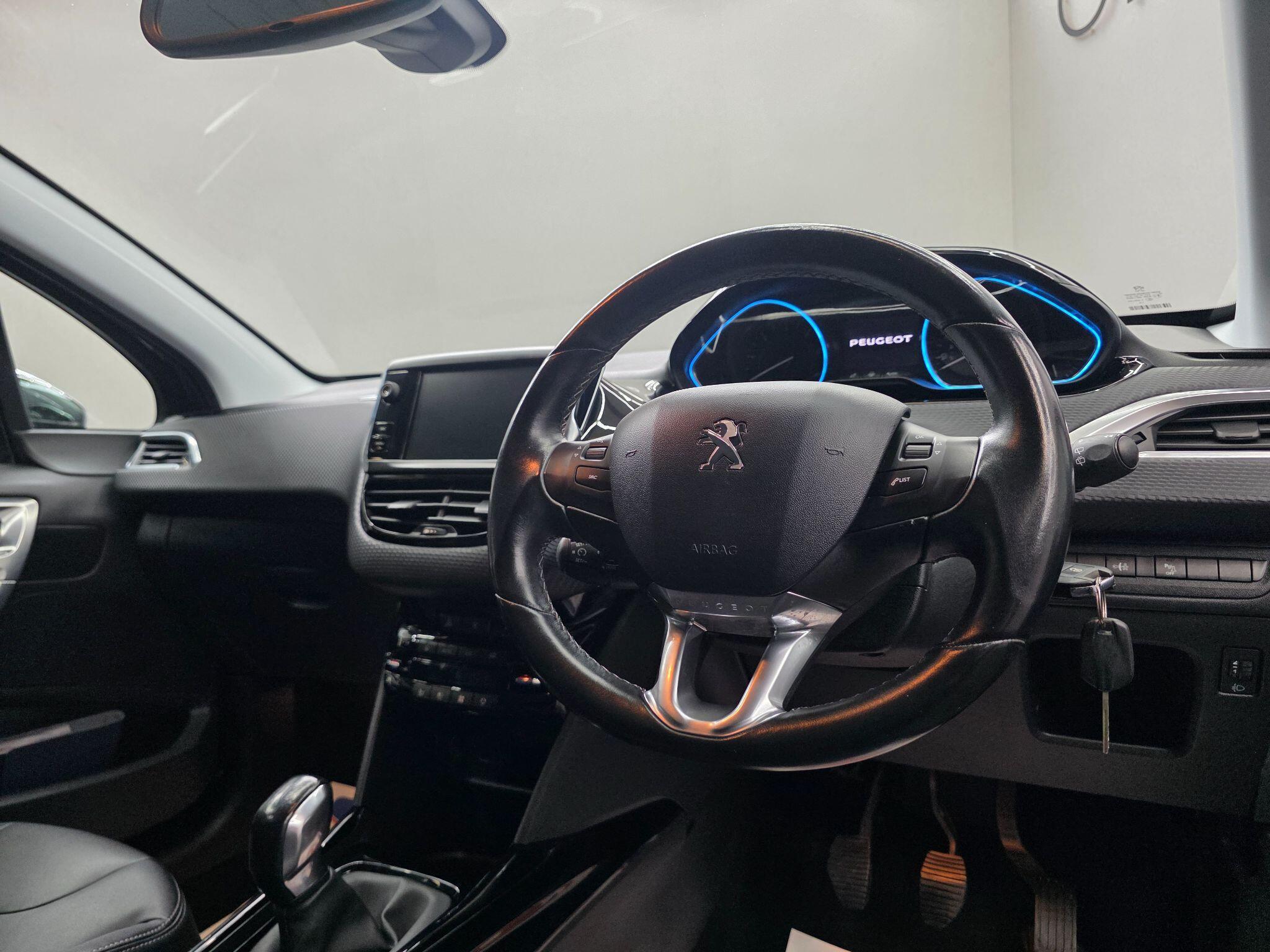 Peugeot 2008 - Image 11