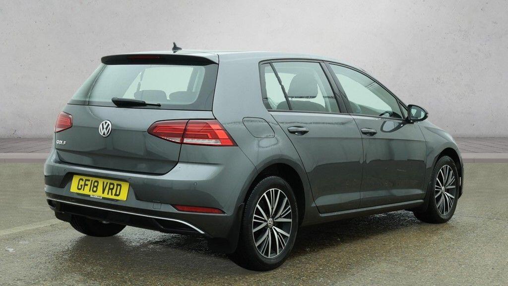 Volkswagen Golf - Image 4