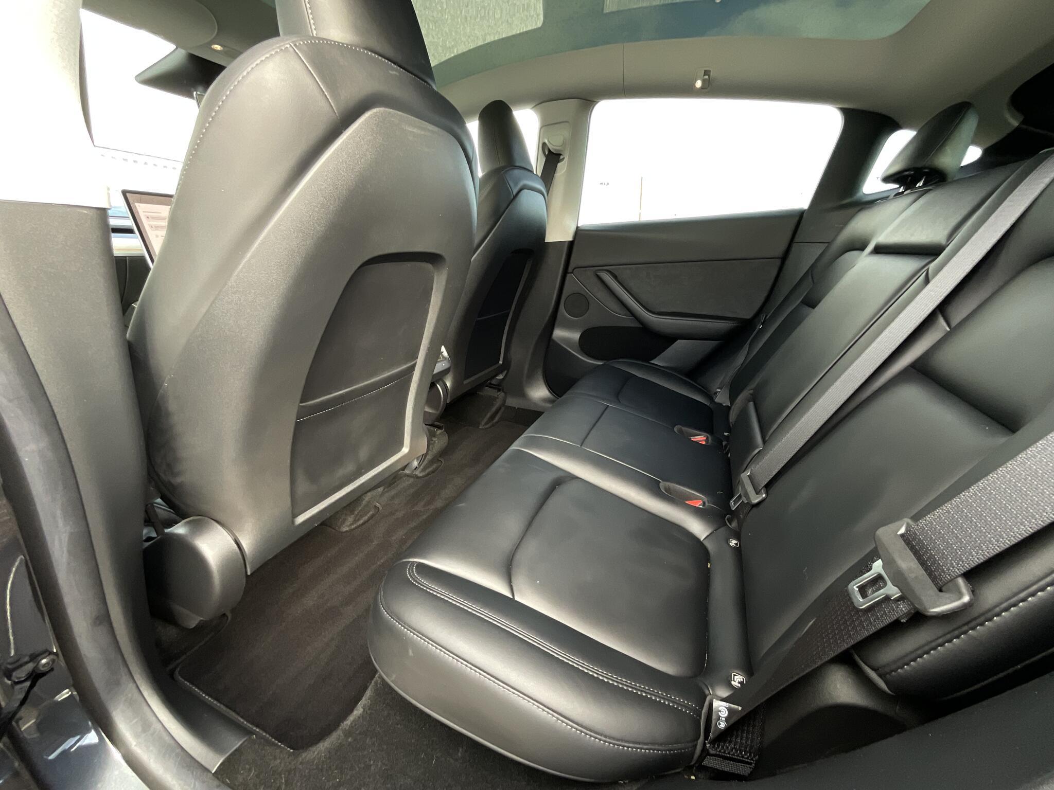 Tesla Model Y - Image 14