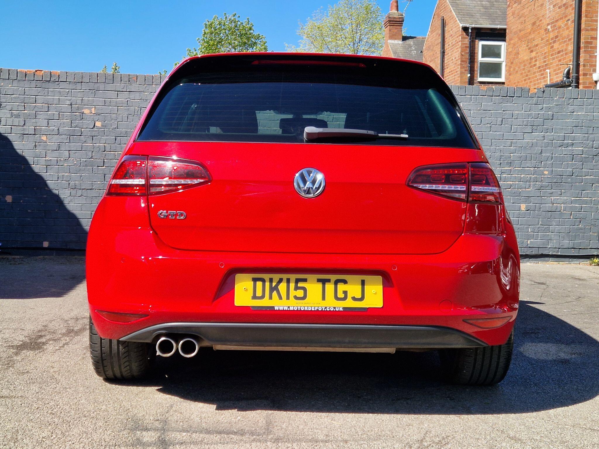 Volkswagen Golf - Image 24