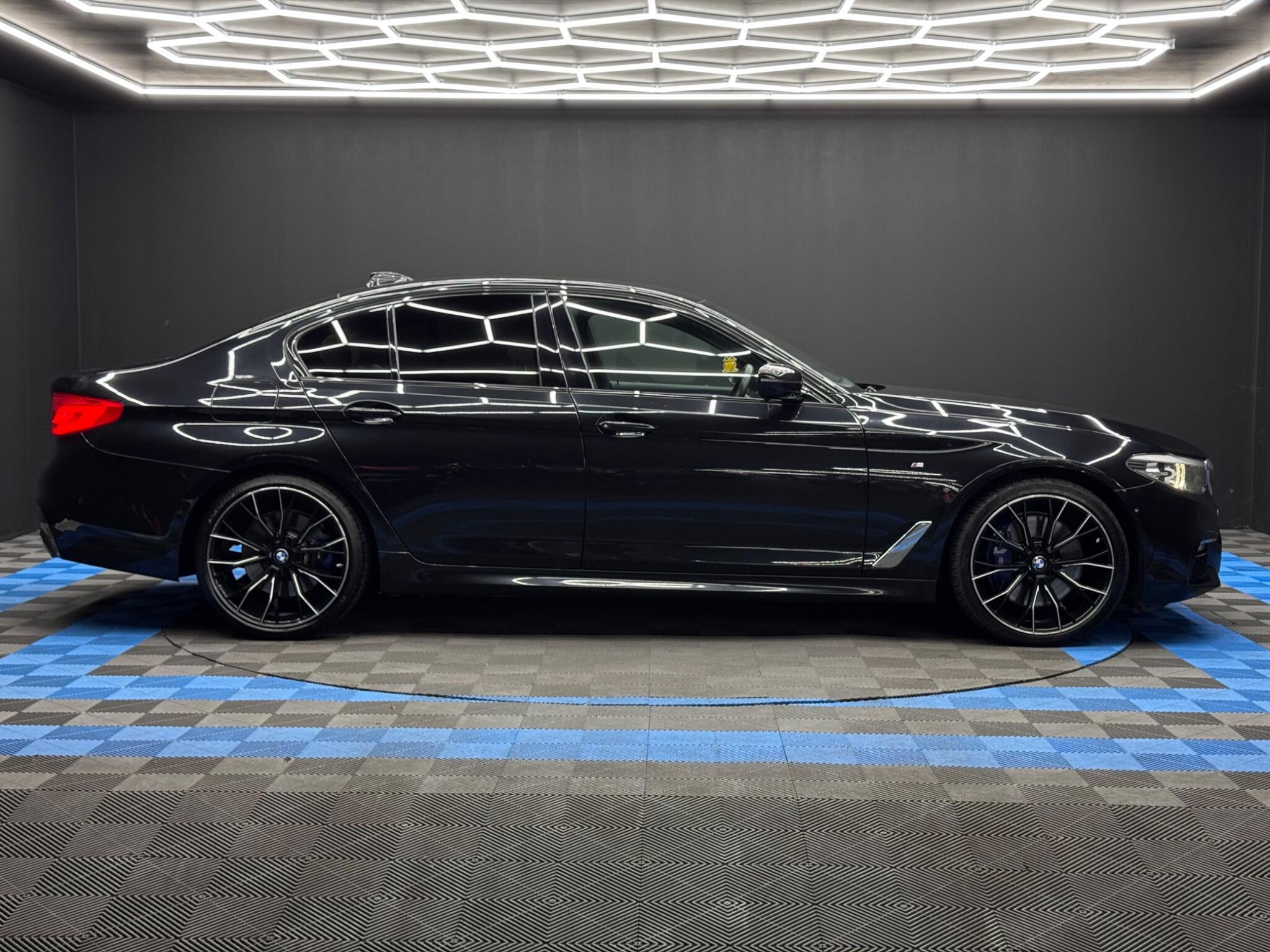 BMW 5 Series - Image 4