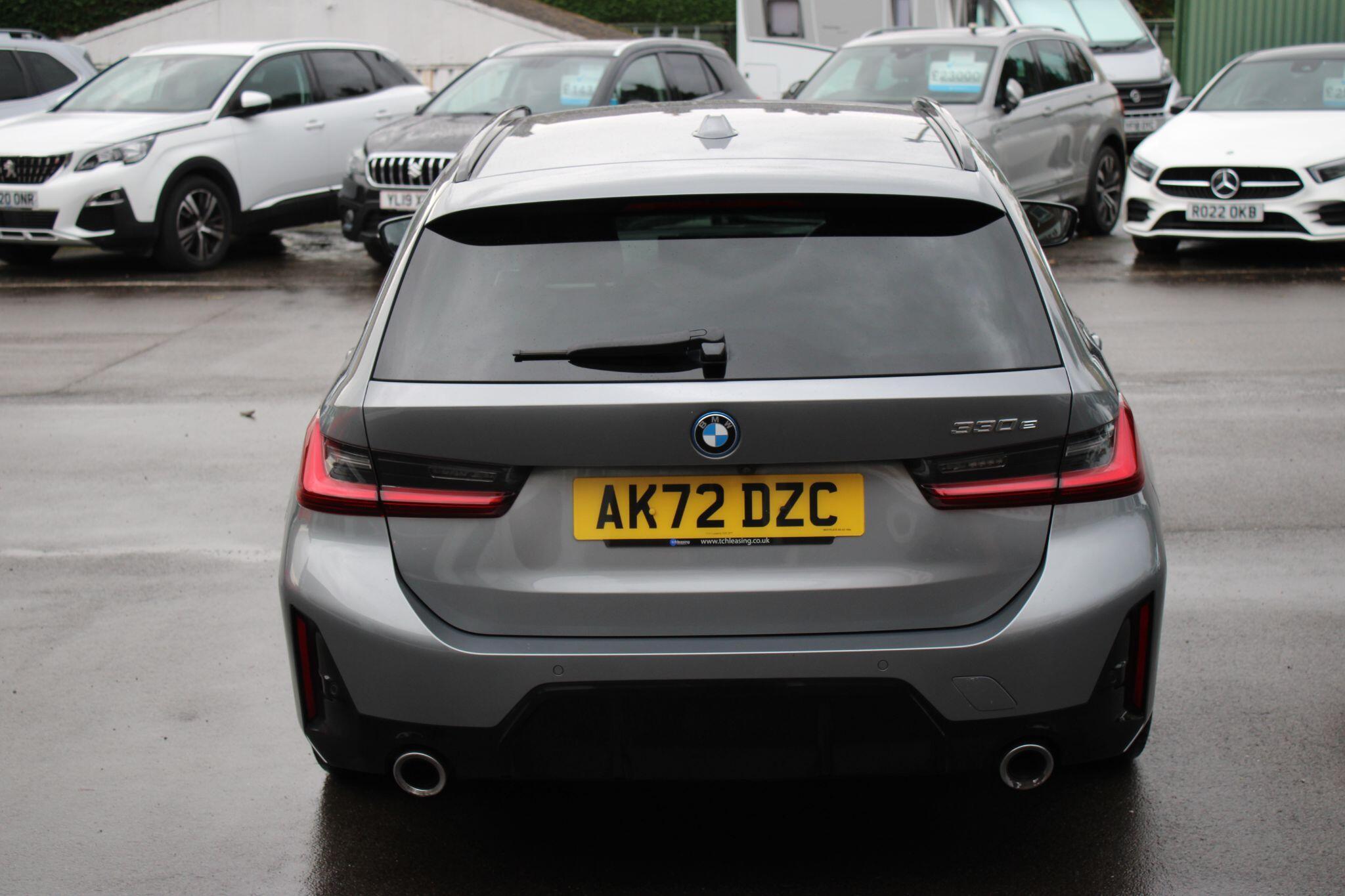 BMW 3 Series - Image 12
