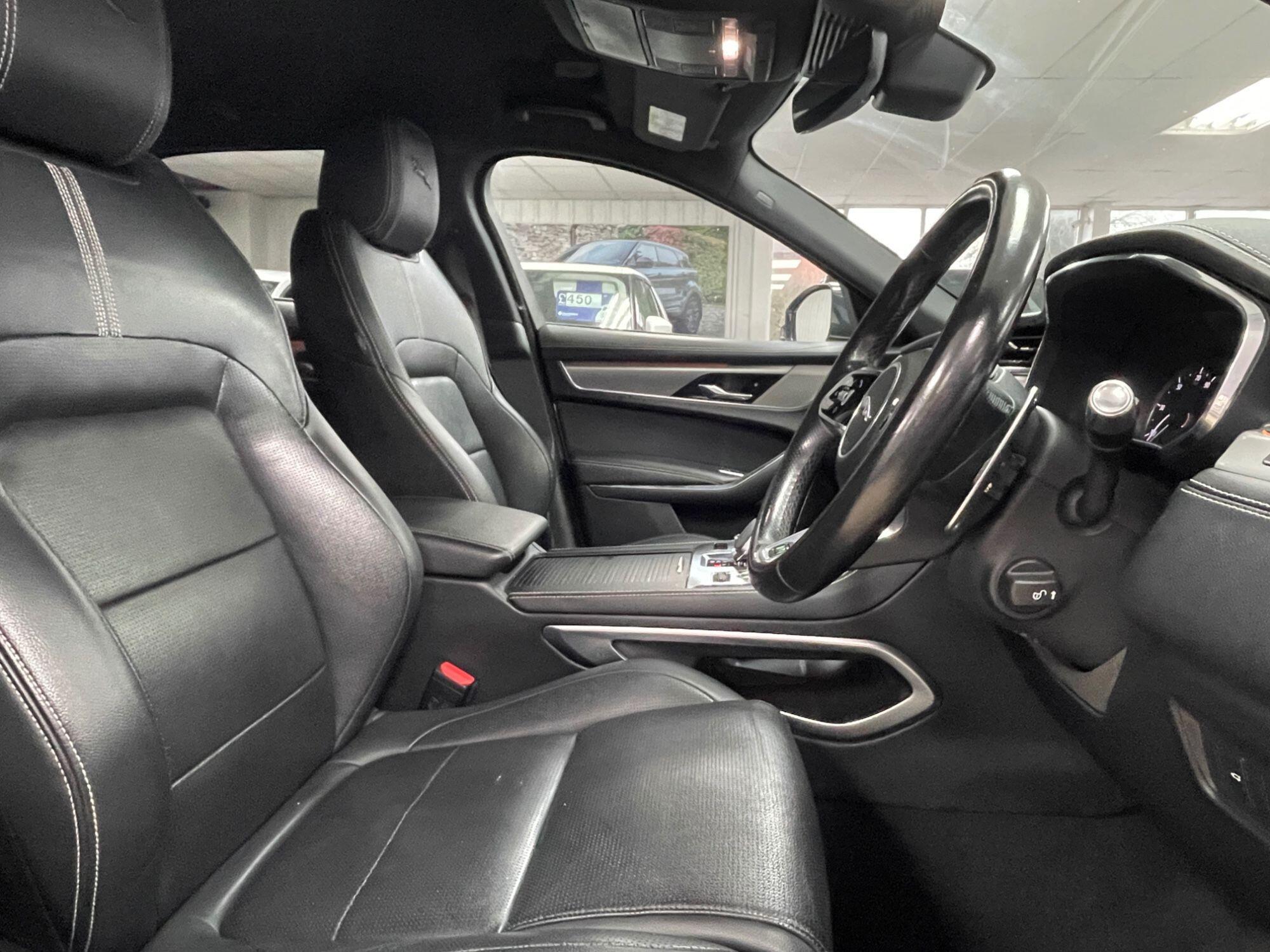 Jaguar F-Pace - Image 25