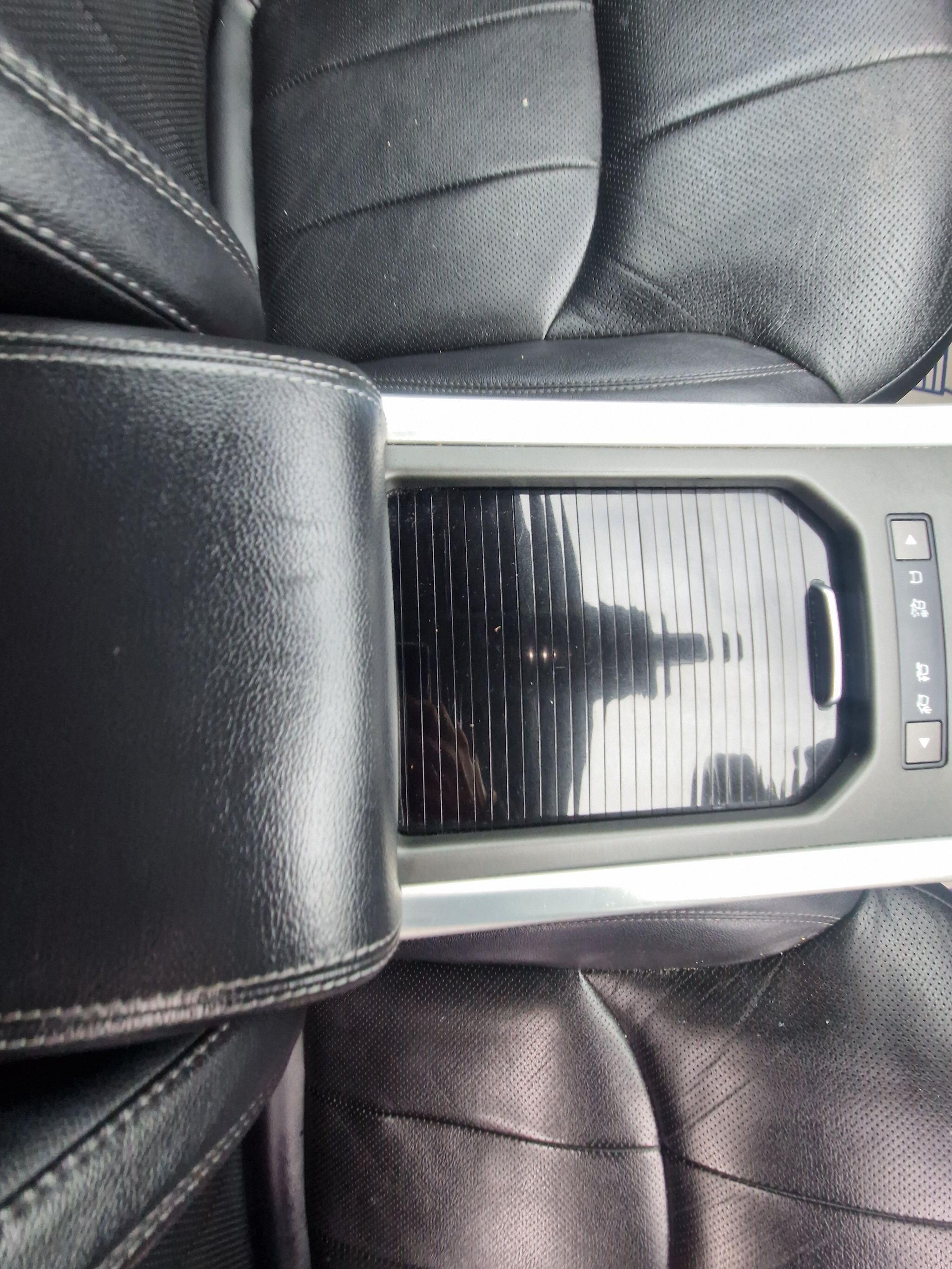 Land Rover Range Rover Evoque - Image 30