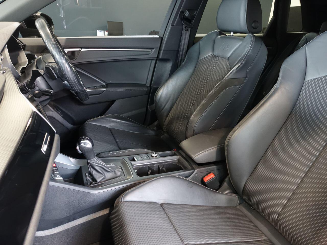 Audi Q3 - Image 12