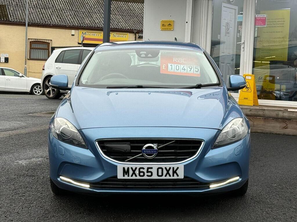 Volvo V40 - Image 8