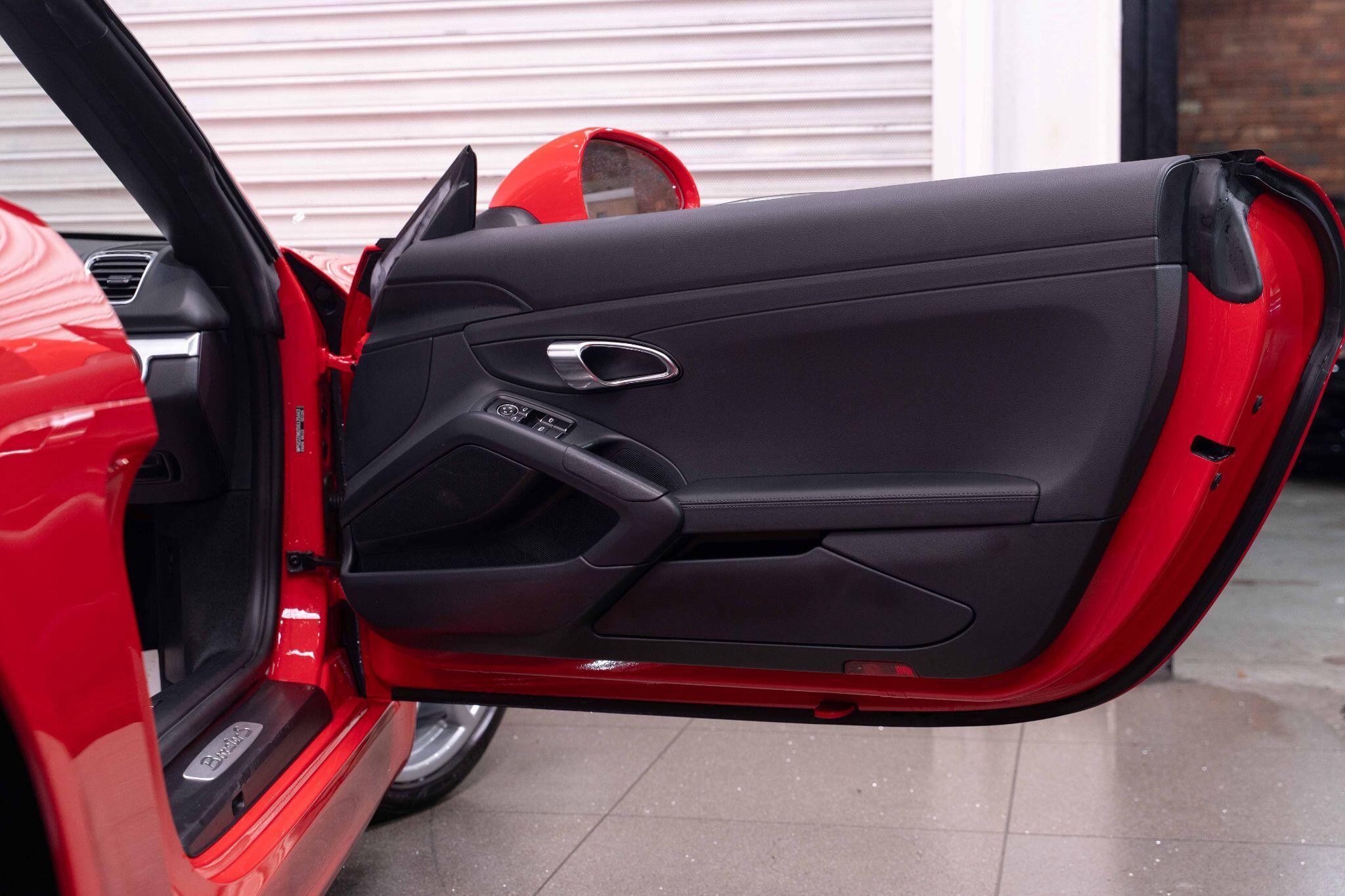 Porsche Boxster - Image 14