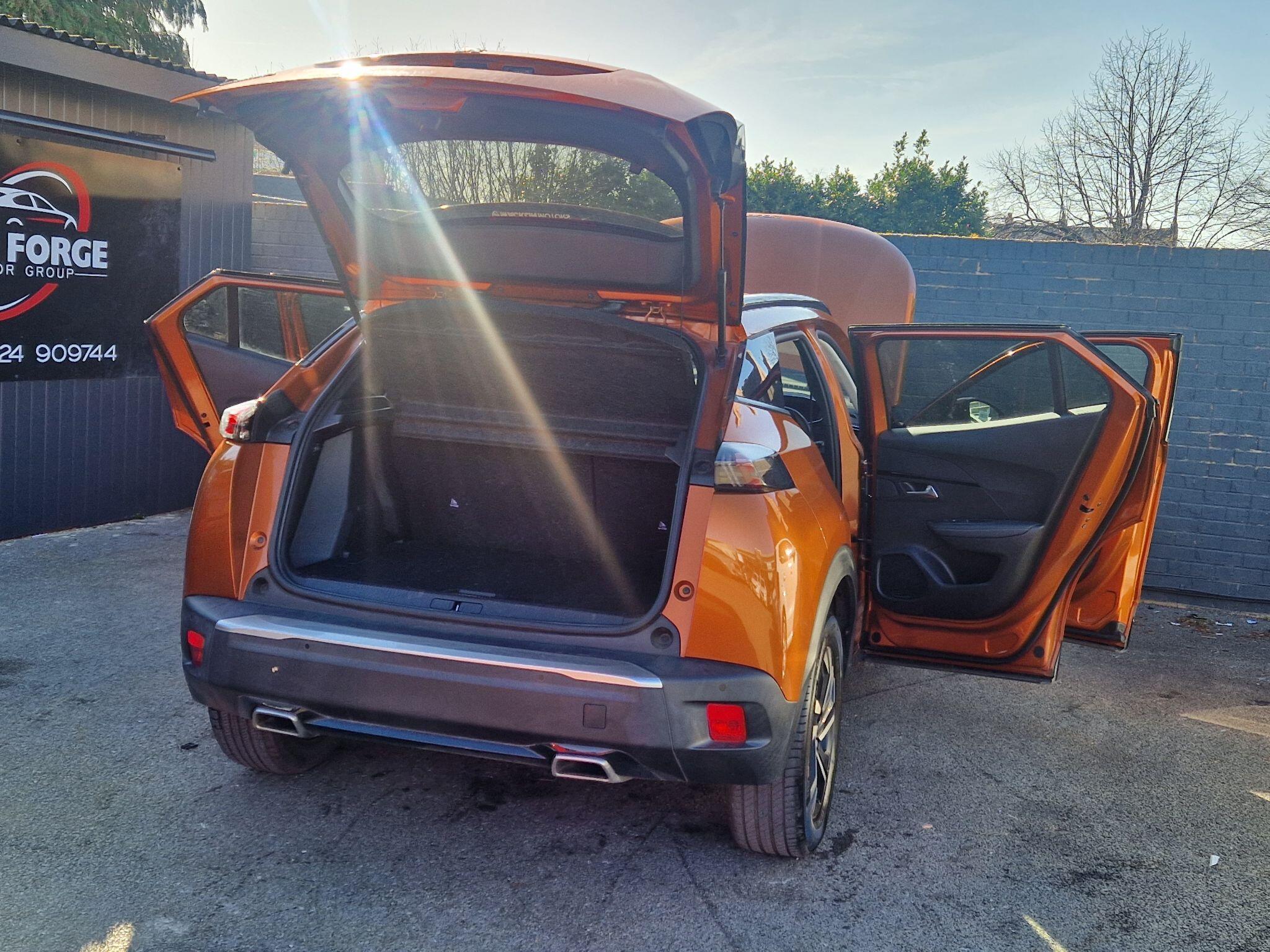 Peugeot 2008 - Image 12