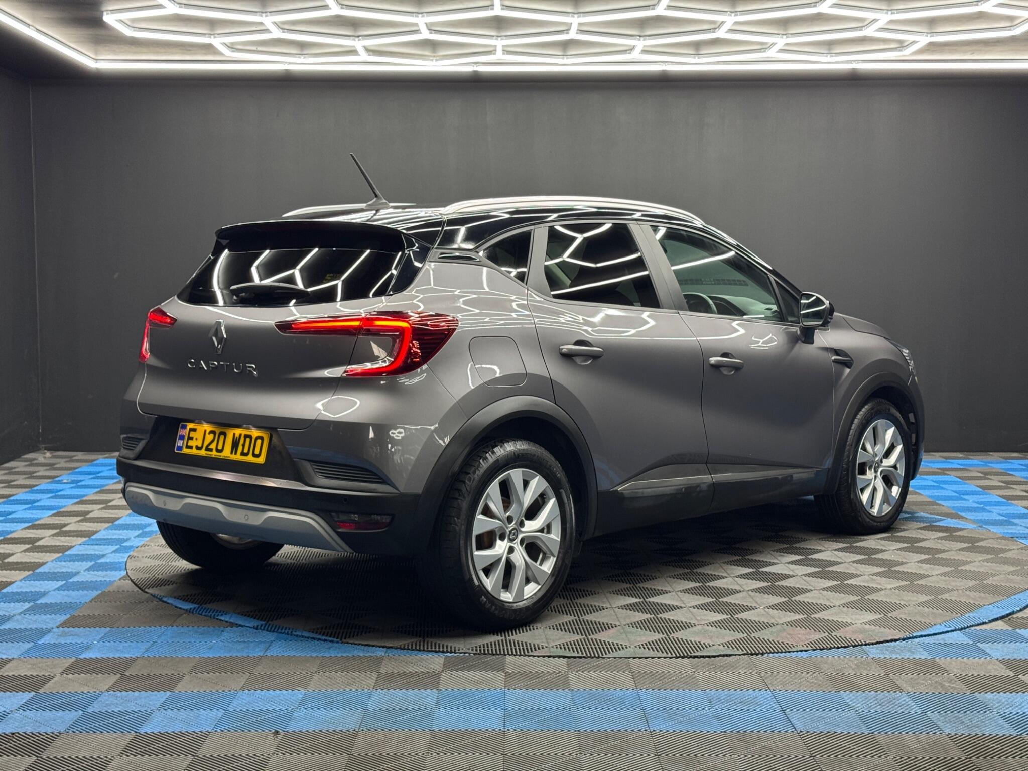 Renault Captur - Image 5