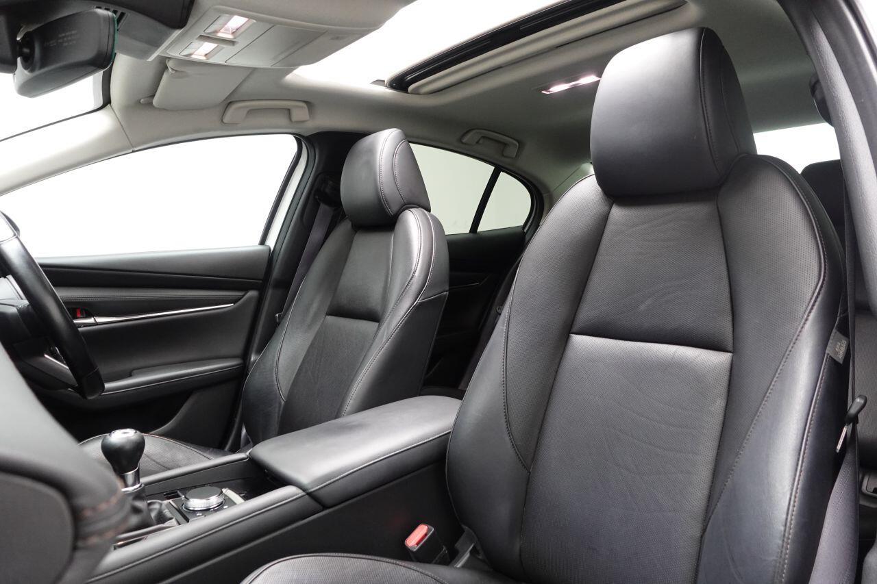 Mazda MAZDA3 - Image 17
