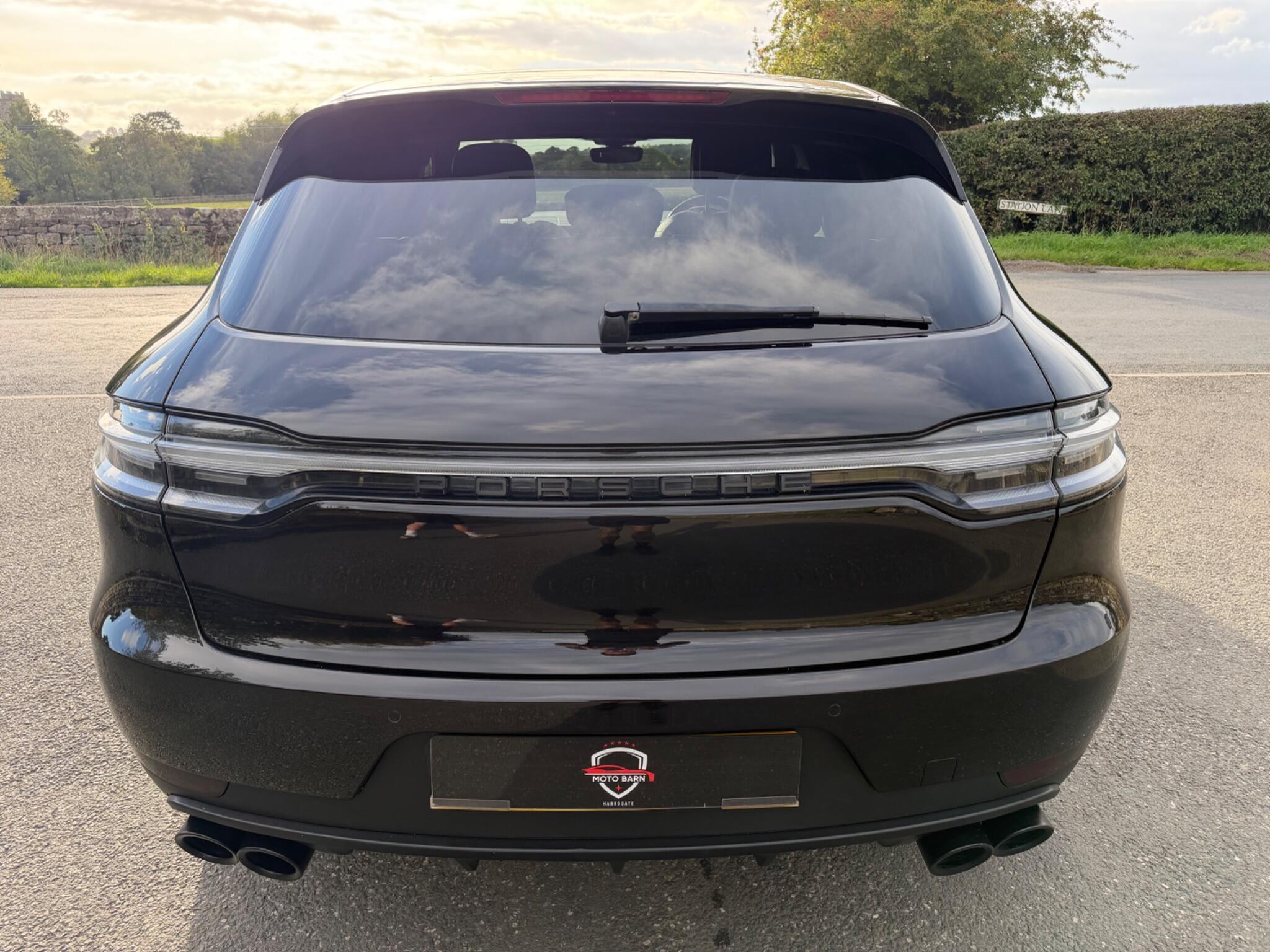 Porsche Macan - Image 6