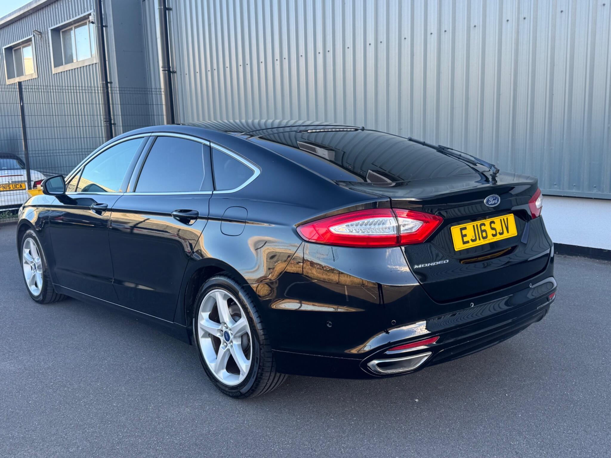 Ford Mondeo - Image 2