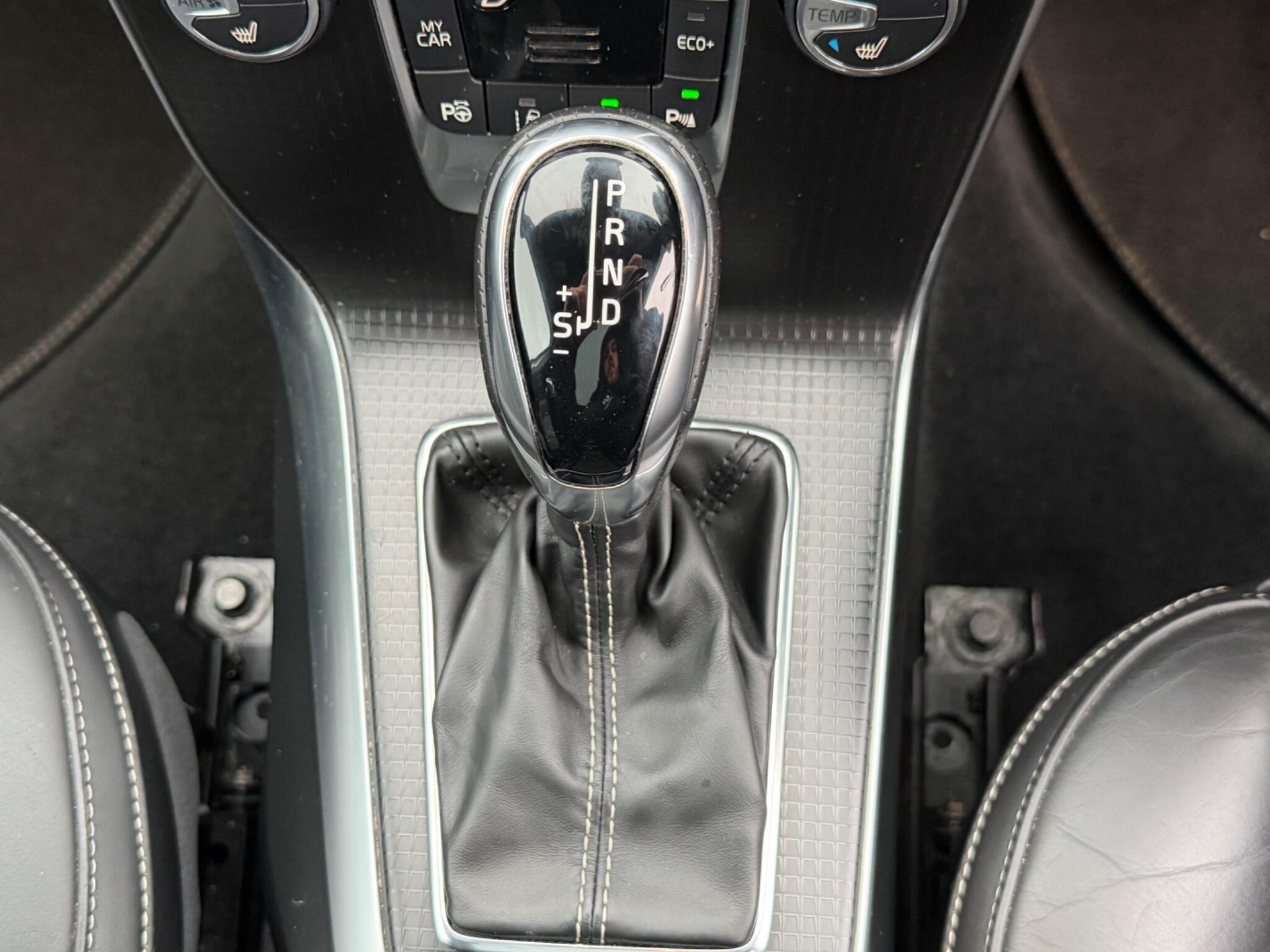 Volvo V40 - Image 29