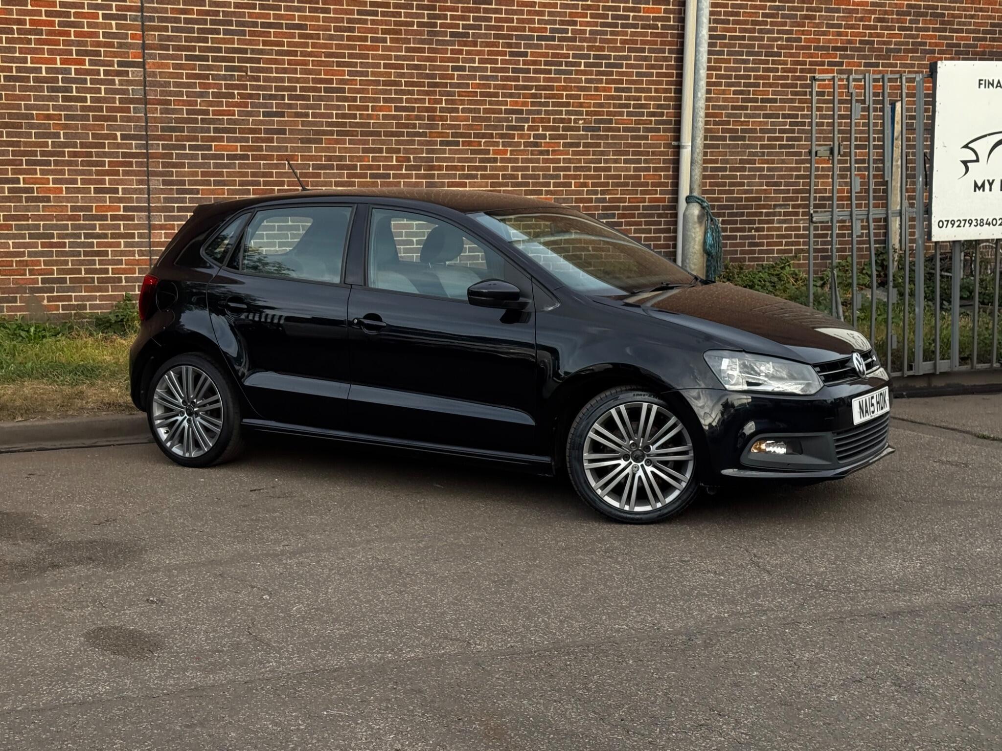 Volkswagen Polo - Image 14