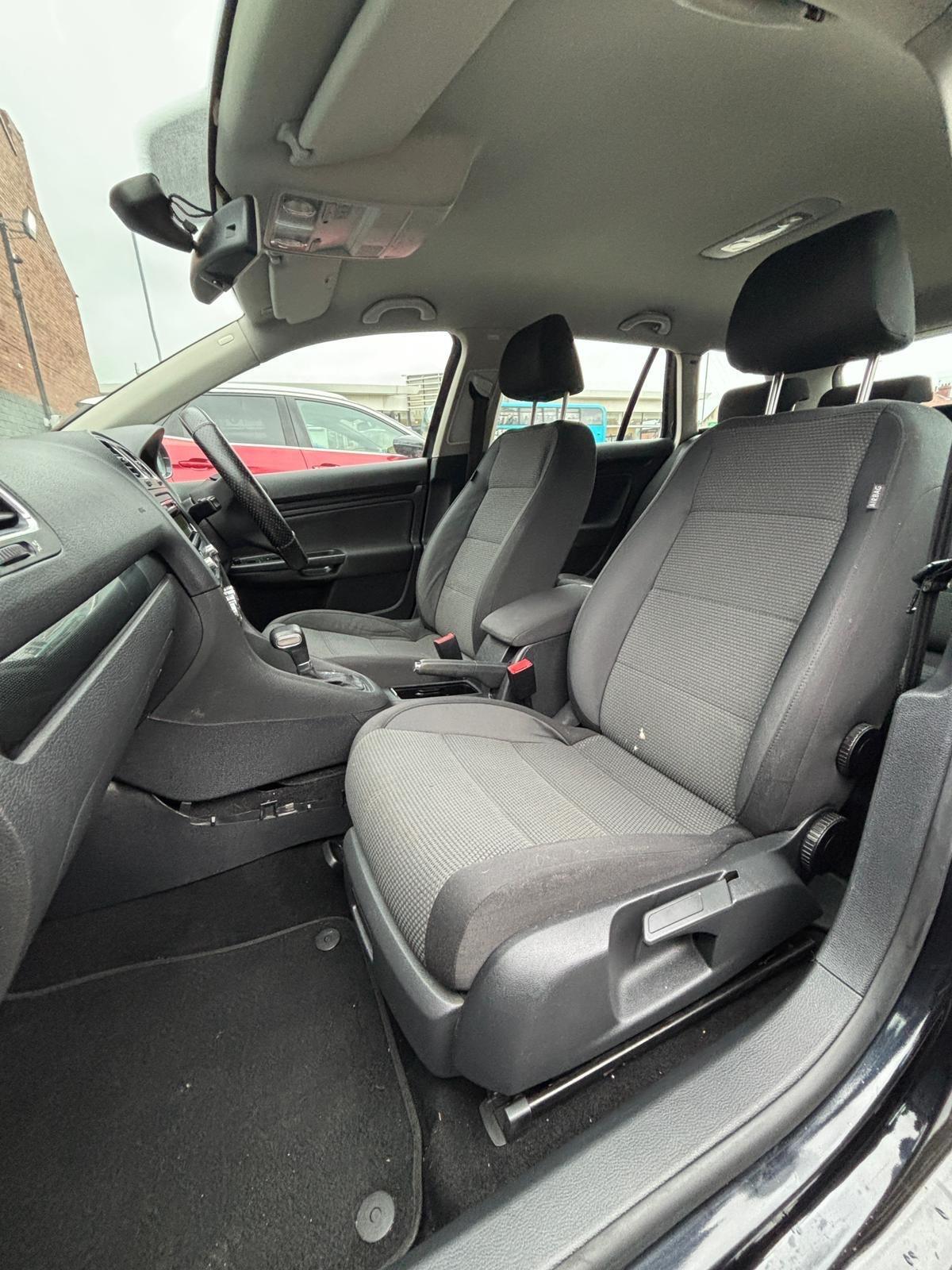 Volkswagen Golf - Image 32