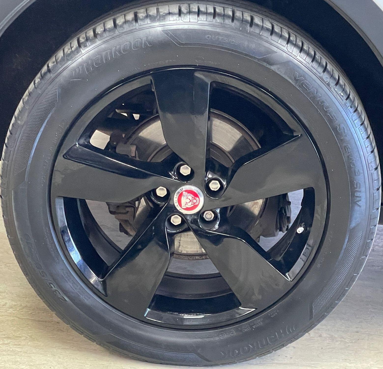 Jaguar E-Pace - Image 14