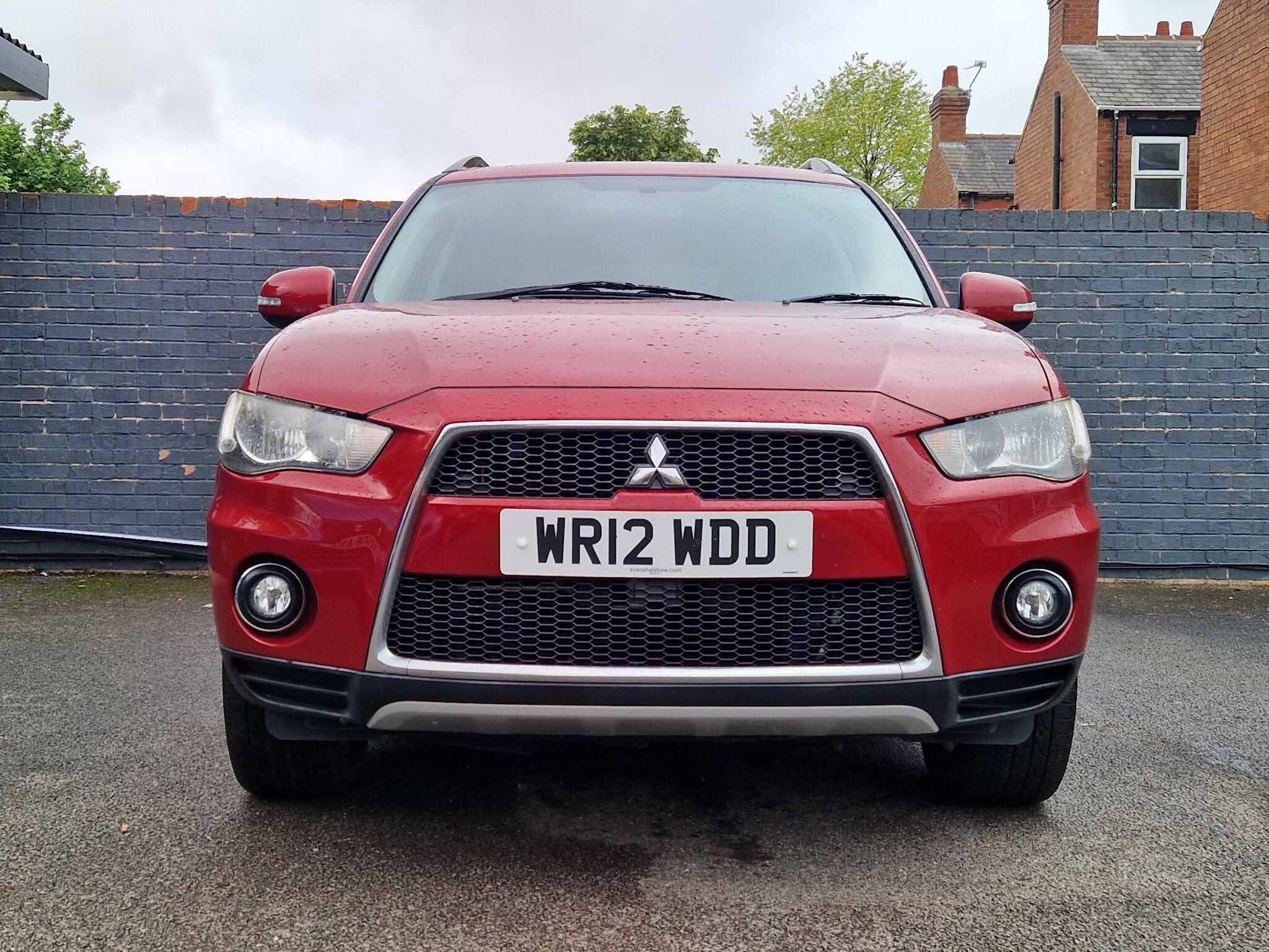 Mitsubishi Outlander - Image 17