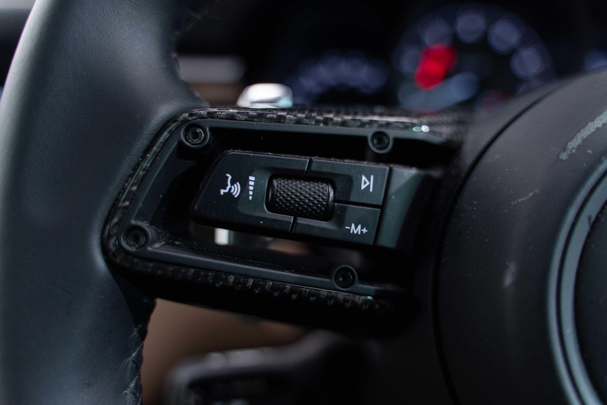 Porsche Macan - Image 32