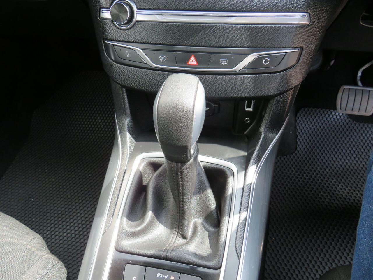 Peugeot 308 - Image 14