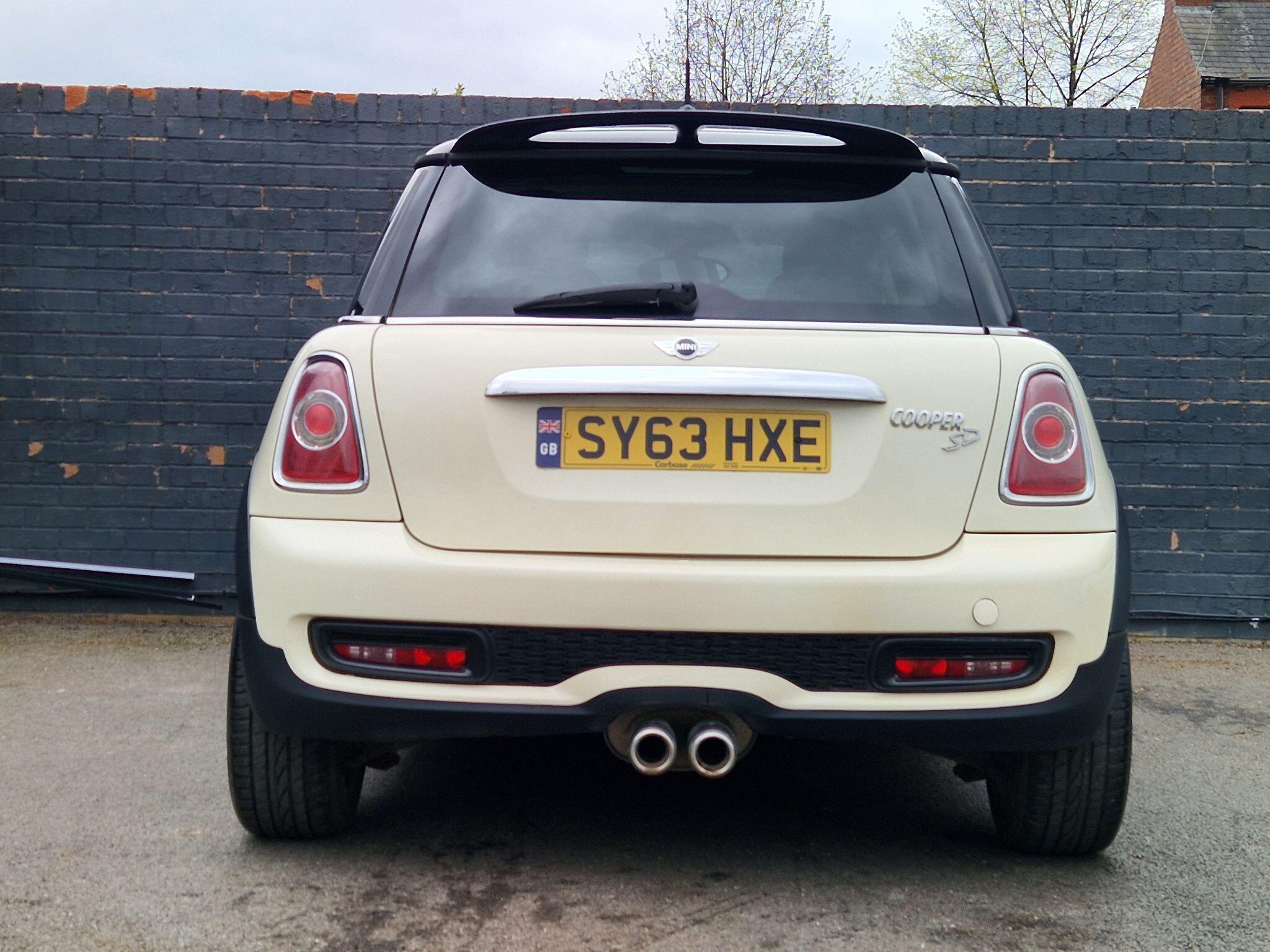 MINI Hatch - Image 25