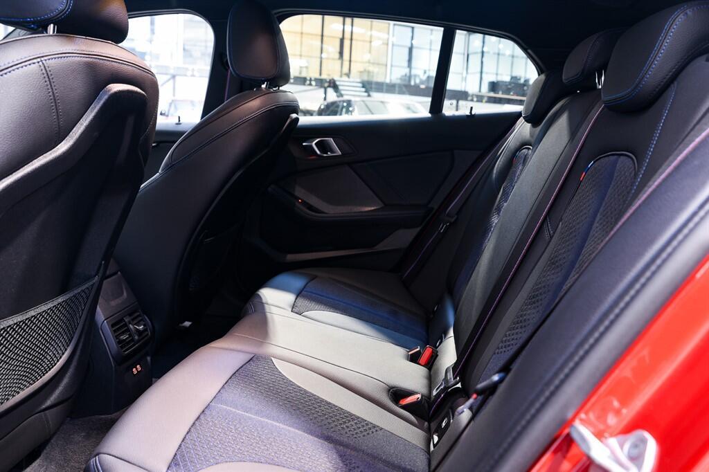 BMW 1 Series - Image 22
