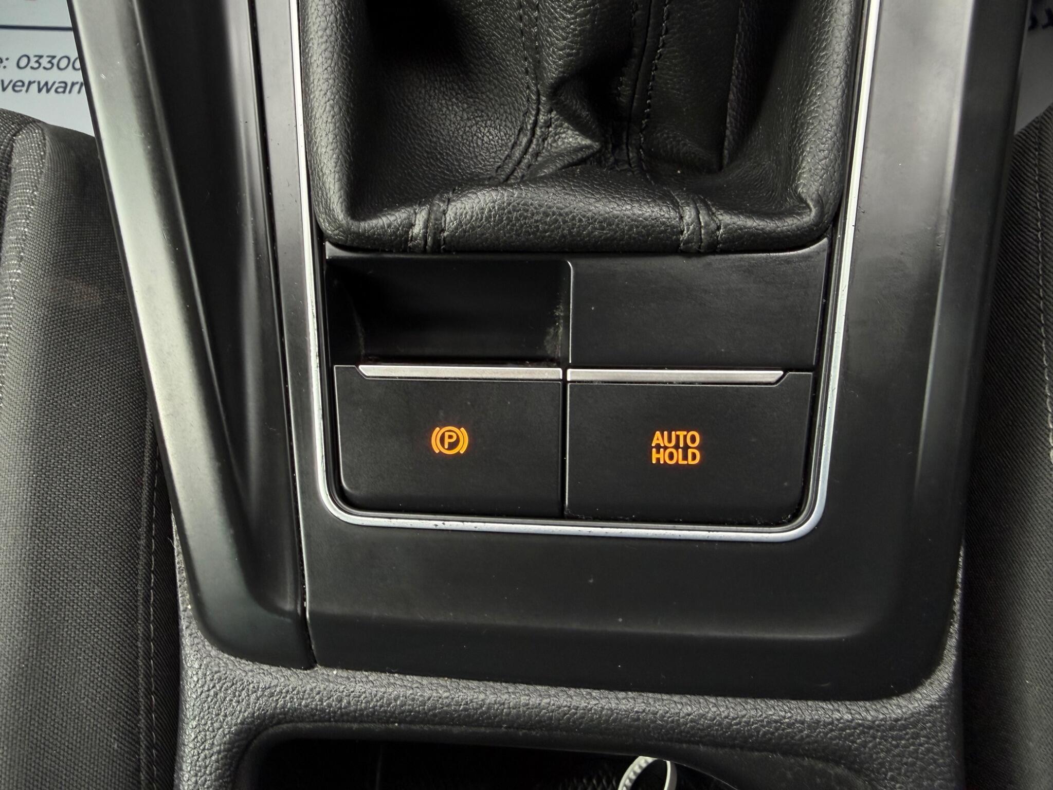 Volkswagen Golf - Image 69