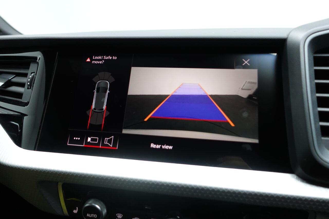 Audi A1 - Image 2