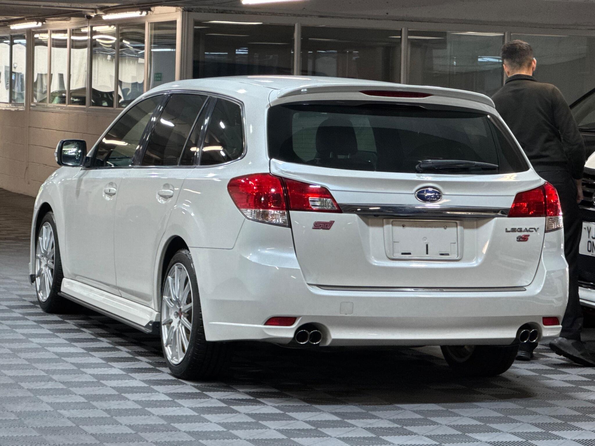 Subaru Legacy - Image 3